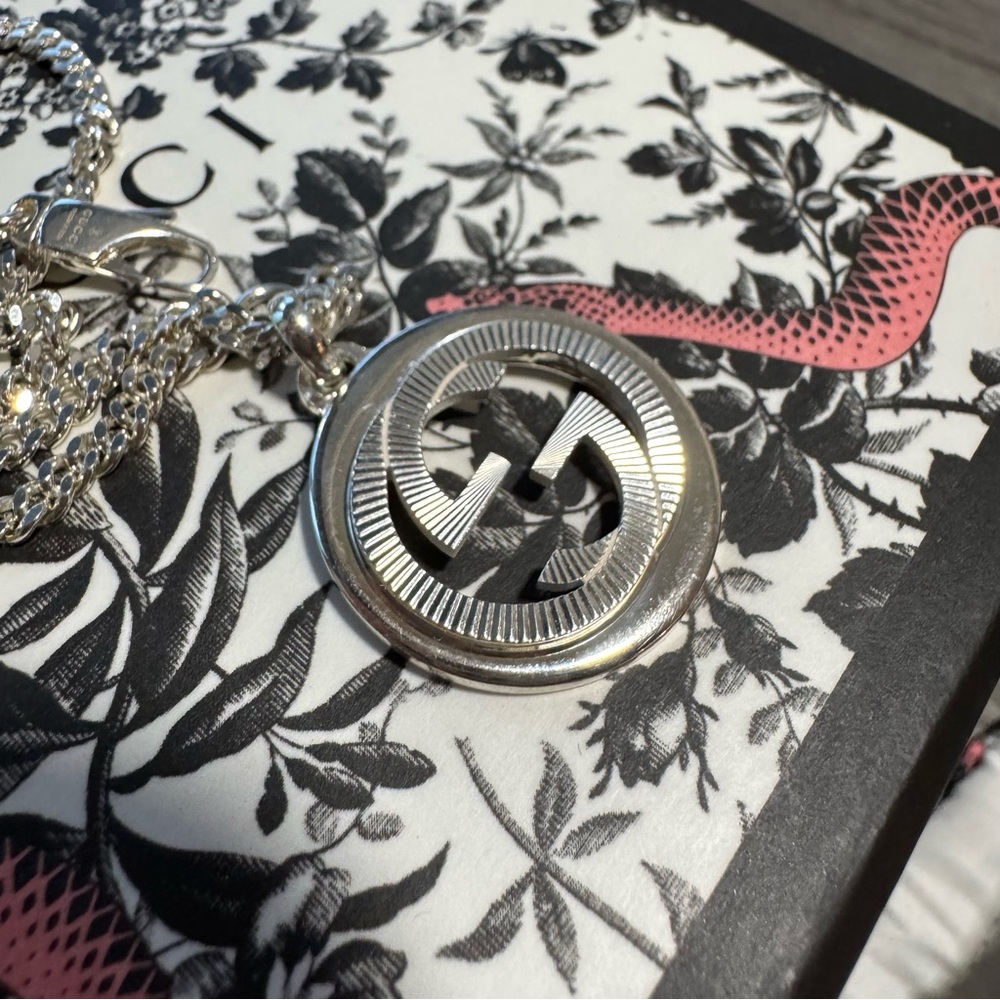Gucci Silver Interlocking G Necklace (925 silver) - Picture 6 of 7
